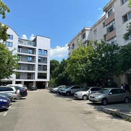 Page1 Ultracentral Apartament Targoviste Bagian luar foto