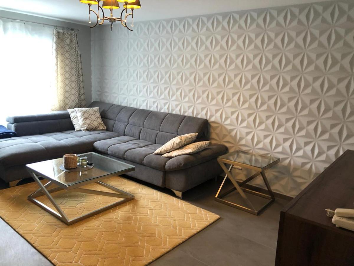 Page1 Ultracentral Apartament Targoviste Bagian luar foto