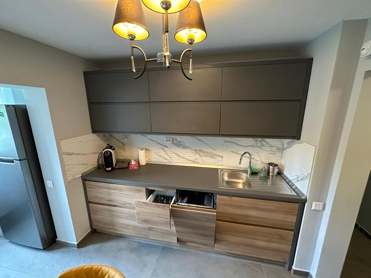 Page1 Ultracentral Apartament Targoviste Bagian luar foto